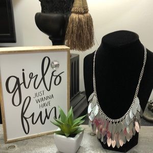 NWT Erica Lyons USA Distressed Worn Silver Tone Shimmering Bib Necklace!